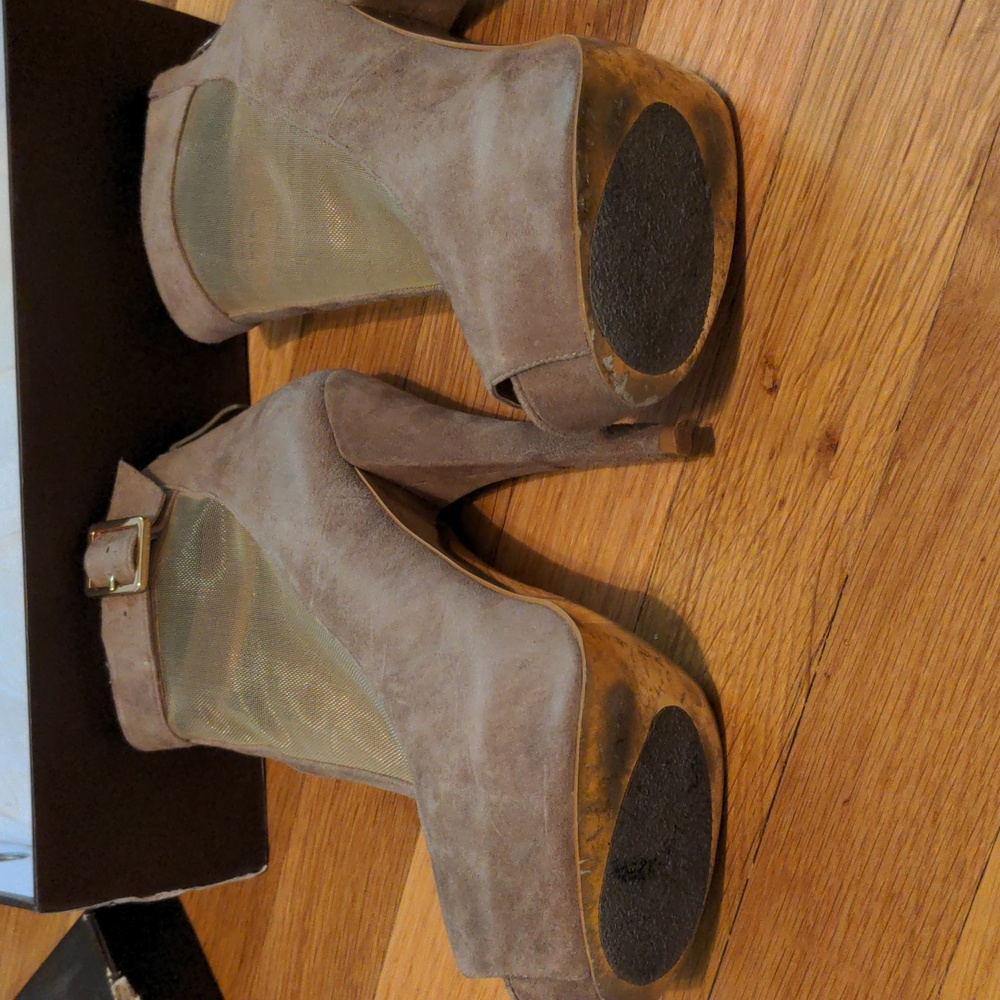 Bebe heels - Picture 4 of 5